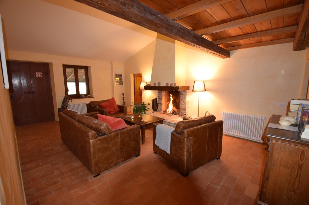 Agriturismo Terra Selvatica Valfabbrica Zewnętrze zdjęcie